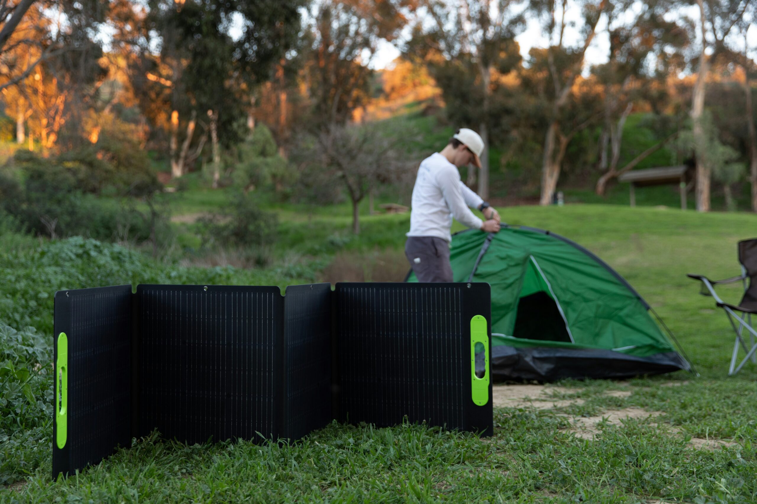 Tips Memilih Solar Panel Camping yang Ringan dan Tahan Lama